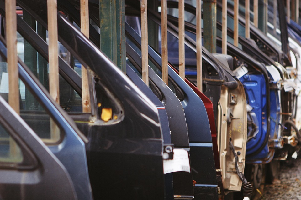 Are you looking for a spare part for your car, but think it's a bit too expensive?